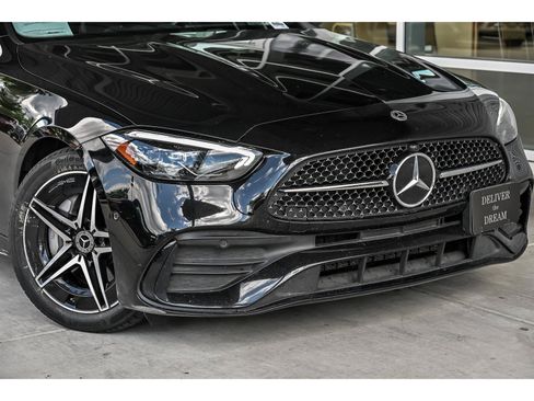 Used 2023 Mercedes-Benz C 300 4MATIC Sedan image 2
