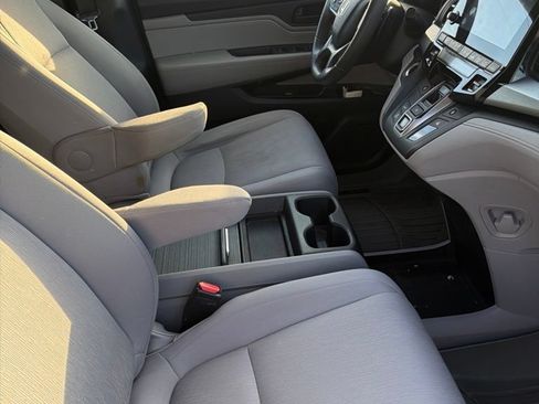 Used 2019 Honda Odyssey EX image 9