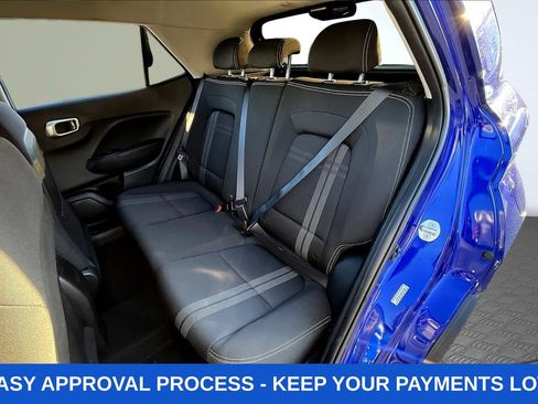 Used 2021 Hyundai Venue SEL FWD image 27