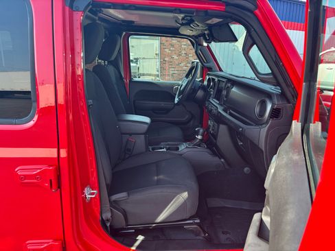 Used 2022 Jeep Wrangler Unlimited Sport image 13