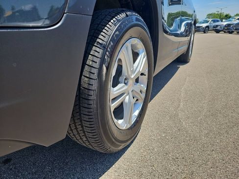 Used 2020 GMC Terrain SLE w/ Driver Convenience Package FWD image 34