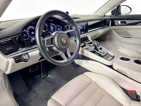 Used 2018 Porsche Panamera 4S image 11