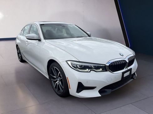 Used 2019 BMW 330i xDrive Sedan w/ Premium Package image 5