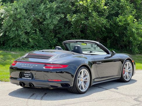 Certified 2019 Porsche 911 Carrera 4S AWD/4WD image 12