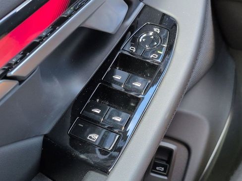 New 2026 BMW i5 eDrive40 image 25