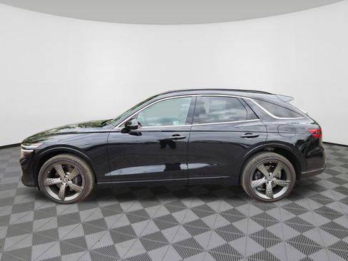 Used 2025 Genesis GV70 3.5T Sport w/ Sport Advanced Package AWD/4WD image 5