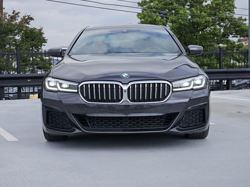 Used 2021 BMW 530i w/ M Sport Package image 6