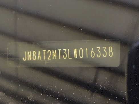 Used 2020 Nissan Rogue SV w/ Premium Package image 33