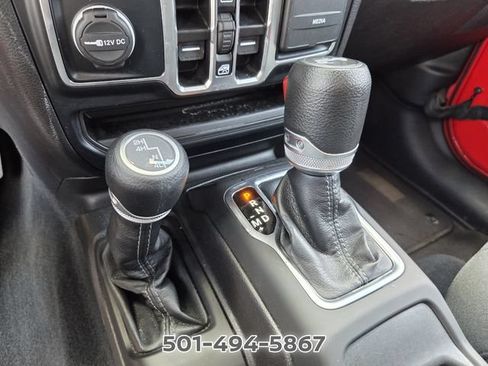 Used 2024 Jeep Wrangler Unlimited Sport AWD/4WD image 22
