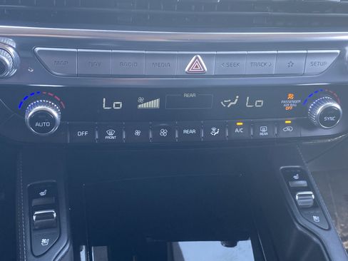 Used 2022 Kia Telluride SX w/ SX Prestige Package AWD/4WD image 28