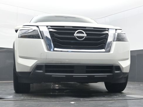 Used 2024 Nissan Pathfinder SV image 25