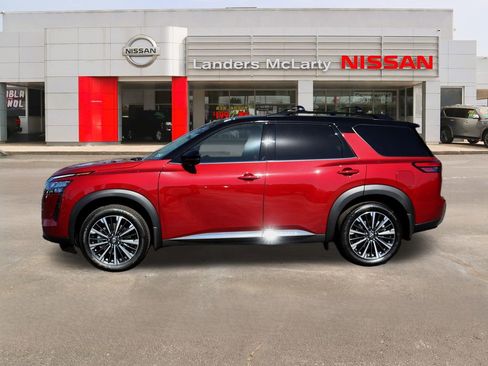 New 2026 Nissan Pathfinder Platinum image 7