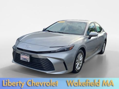 Used 2025 Toyota Camry LE w/ Convenience Package AWD/4WD image 5