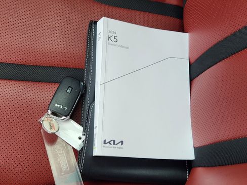 Used 2024 Kia K5 GT-Line FWD image 41