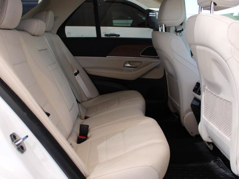 Used 2025 Mercedes-Benz GLE 350 4MATIC image 17