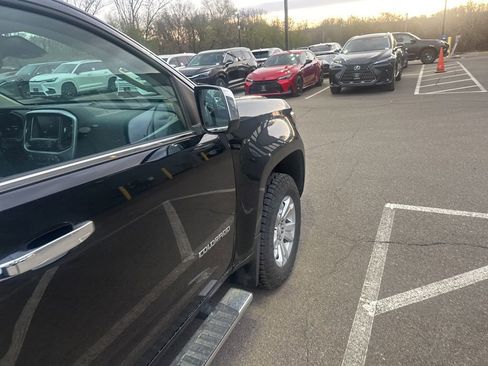 Used 2015 Chevrolet Colorado LT w/ Luxury Package image 19