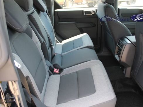 New 2025 Ford Bronco 4-Door image 8