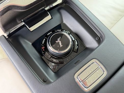 Used 2019 Rolls-Royce Phantom Sedan RWD image 58
