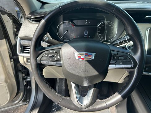Used 2023 Cadillac XT4 Premium Luxury AWD/4WD image 18