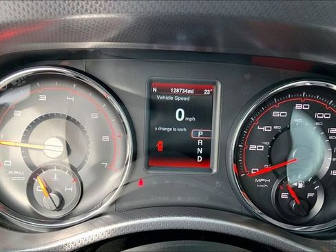 Used 2013 Dodge Charger R/T image 23