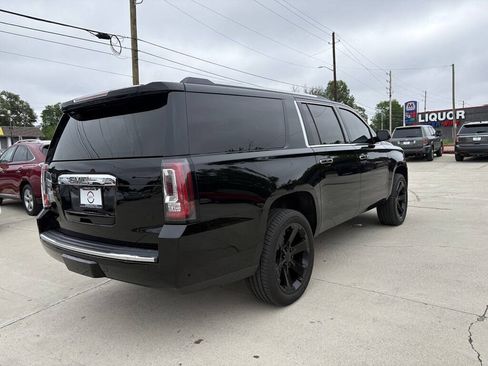 Used 2017 GMC Yukon XL Denali w/ Open Road Package AWD/4WD image 4