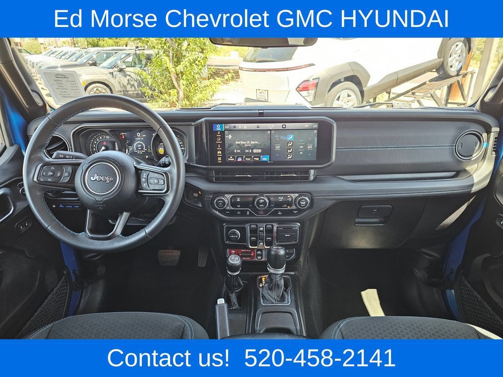 Used 2024 Jeep Wrangler Unlimited Rubicon 4xe AWD/4WD image 15