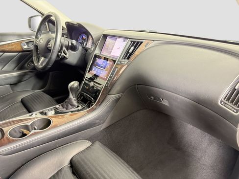 Used 2015 INFINITI Q50 Hybrid AWD w/ Deluxe Technology Package image 29