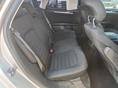 Used 2013 Ford Fusion SE FWD image 37