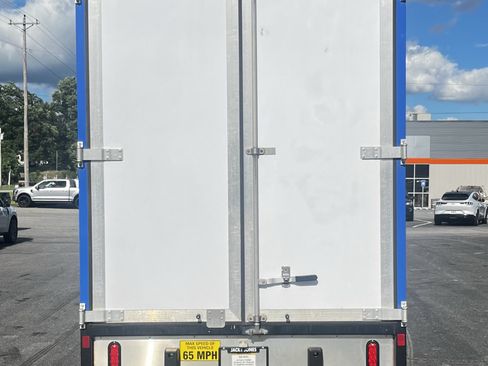 Certified 2024 Ford E-350 and Econoline 350 Super Duty w/ Power Windows & Locks Group RWD image 7