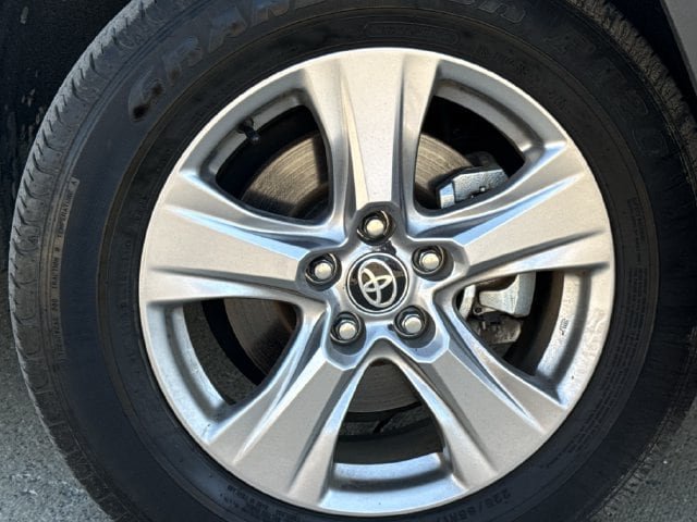 Used 2025 Toyota RAV4 XLE FWD image 10