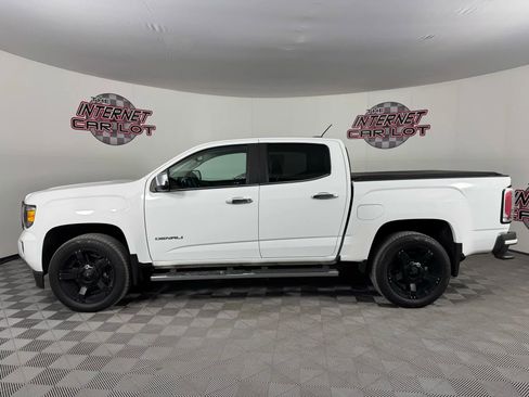 Used 2018 GMC Canyon Denali image 4