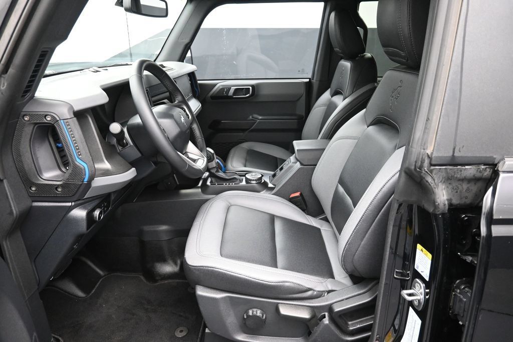 Used 2024 Ford Bronco Black Diamond AWD/4WD image 21