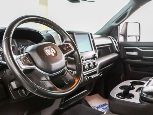 Used 2024 RAM 2500 Big Horn AWD/4WD image 24