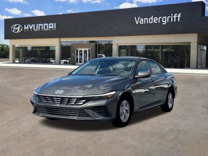 New 2026 Hyundai Elantra SE