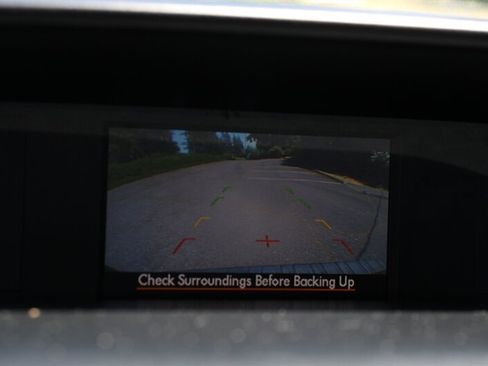 Used 2014 Subaru Forester 2.5i Premium w/ Popular Package #2 AWD/4WD image 9