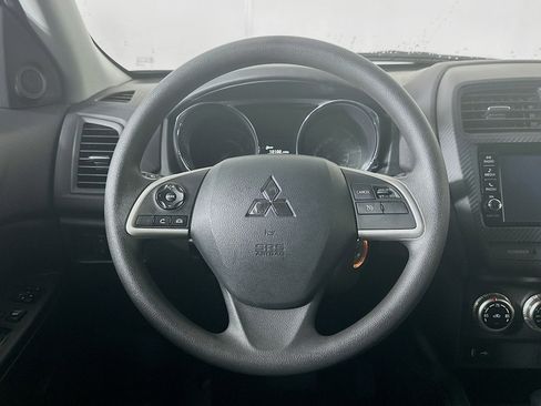 Used 2025 Mitsubishi Outlander Sport ES image 18