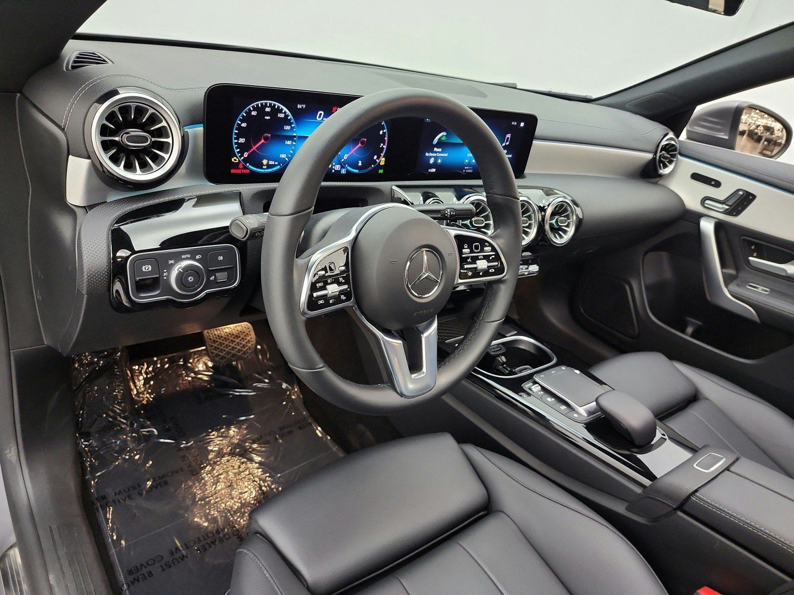Used 2023 Mercedes-Benz CLA 250 image 9