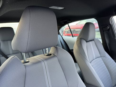 New 2026 Toyota Corolla SE image 3