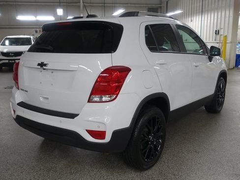 Used 2022 Chevrolet Trax LT w/ Premium Seat Package image 7