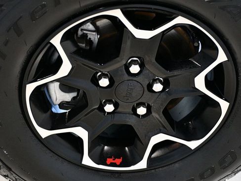 Used 2021 Jeep Wrangler Sport w/ Sun And Sound Package image 23