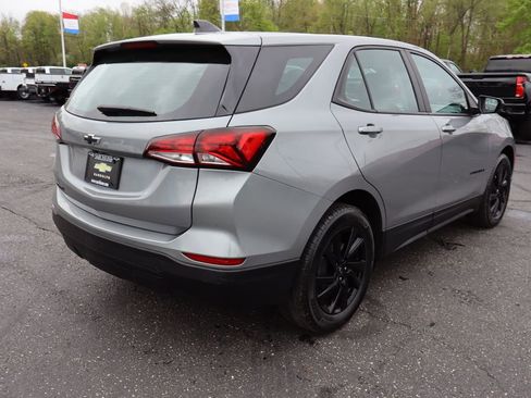 Used 2023 Chevrolet Equinox LS w/ Midnight Edition FWD image 31