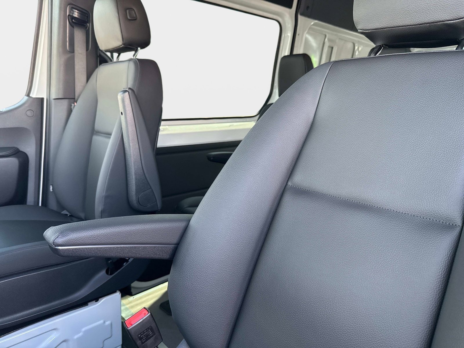 New 2026 Mercedes-Benz Sprinter 2500 image 17