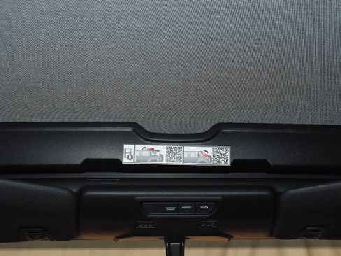 Used 2022 Jeep Wrangler Sport AWD/4WD image 28