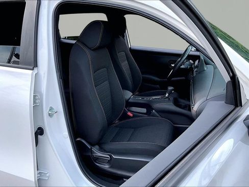 Certified 2024 Honda HR-V Sport image 19