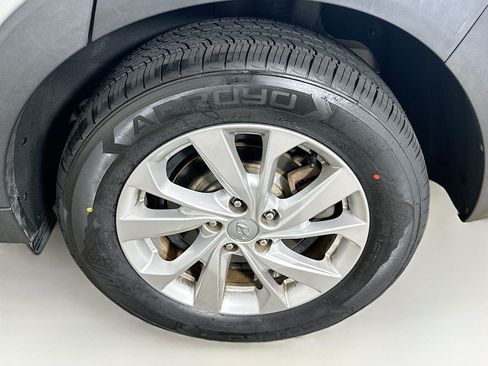 Used 2019 Hyundai Tucson SE AWD/4WD image 11