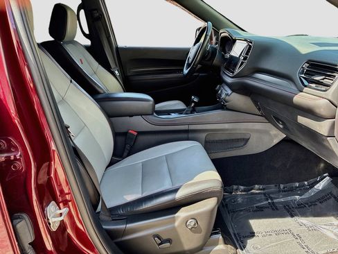 Used 2023 Dodge Durango GT RWD image 31