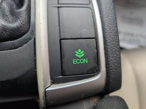 Used 2017 Honda Civic LX image 22