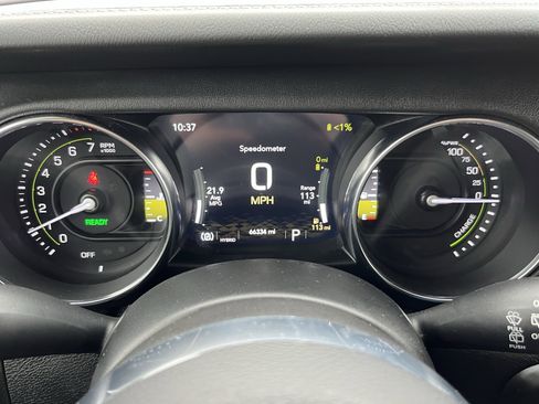 Used 2021 Jeep Wrangler Unlimited Sahara w/ Dual Top Group image 22