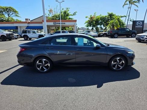 Used 2022 Hyundai Elantra Limited w/ Cargo Package FWD image 6
