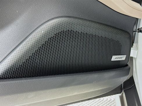 Used 2024 Porsche Panamera image 19